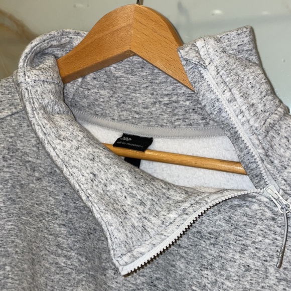 All In Motion grey pullover - Picture 3 of 7